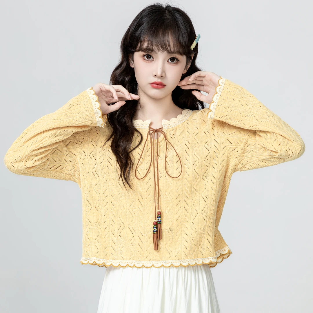 奶黄色镂空针织衫女春秋2025秋季新款蝴蝶结系带花边拼接短款上衣