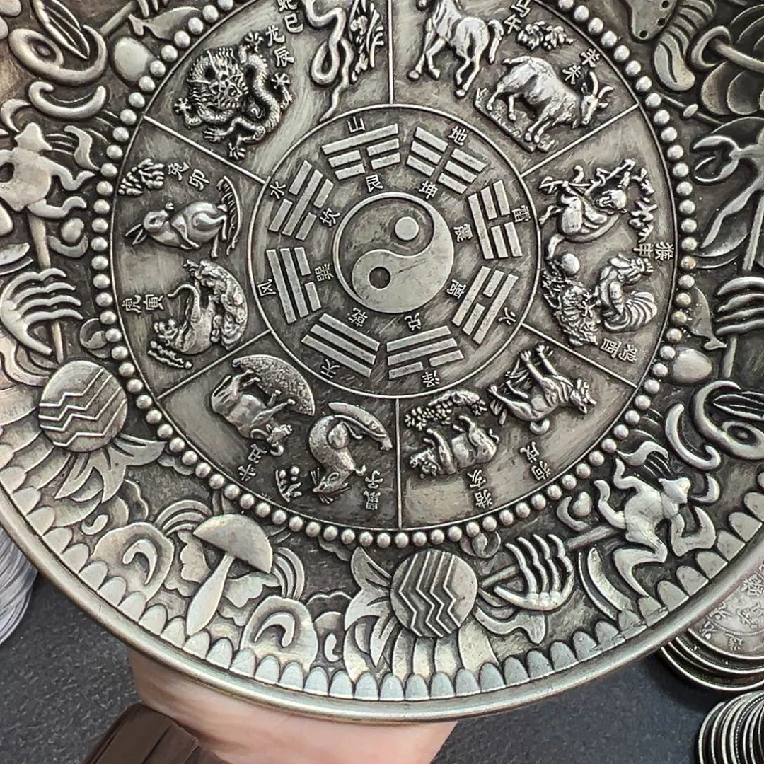 金属复古风格摆件