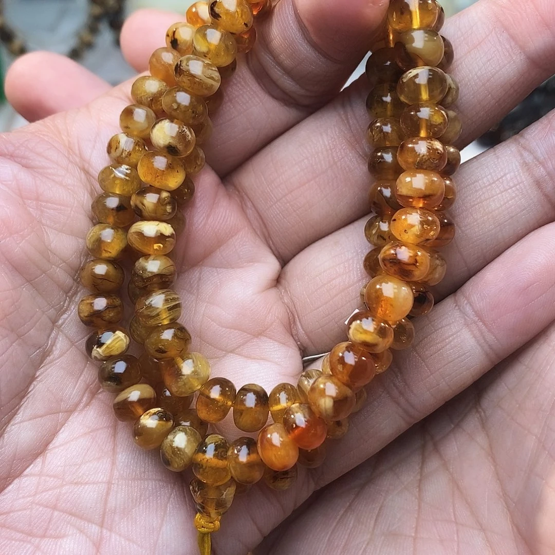 琥珀未镶嵌裸石7净水蜜蜡