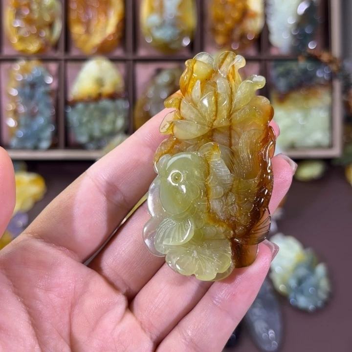 未镶嵌蛇纹石玉颈饰
