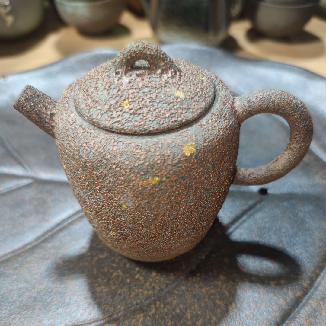 洒金鎏金茶壶老岩泥壶容量150毫升