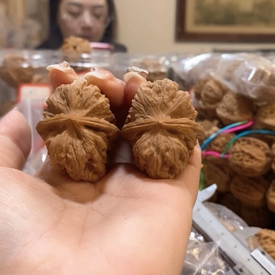 文玩核桃吊坠边34肚41平谷方块有修