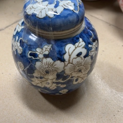 瓷片瓷片瑕疵不退不换，介意不拍