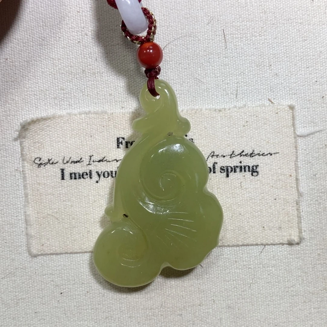 和田玉（糖玉）颈饰未镶嵌