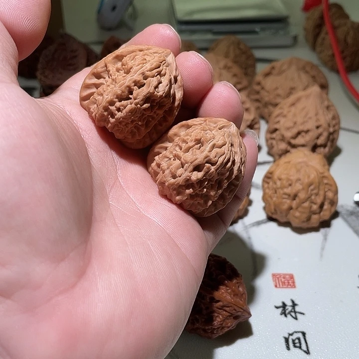 吊坠文玩核桃三角白33
