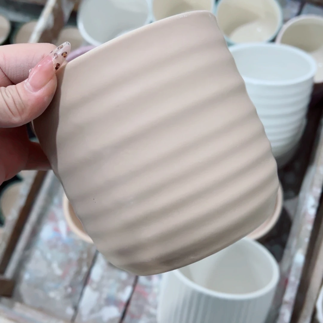 有孔陶瓷花盆，满10米包邮发货