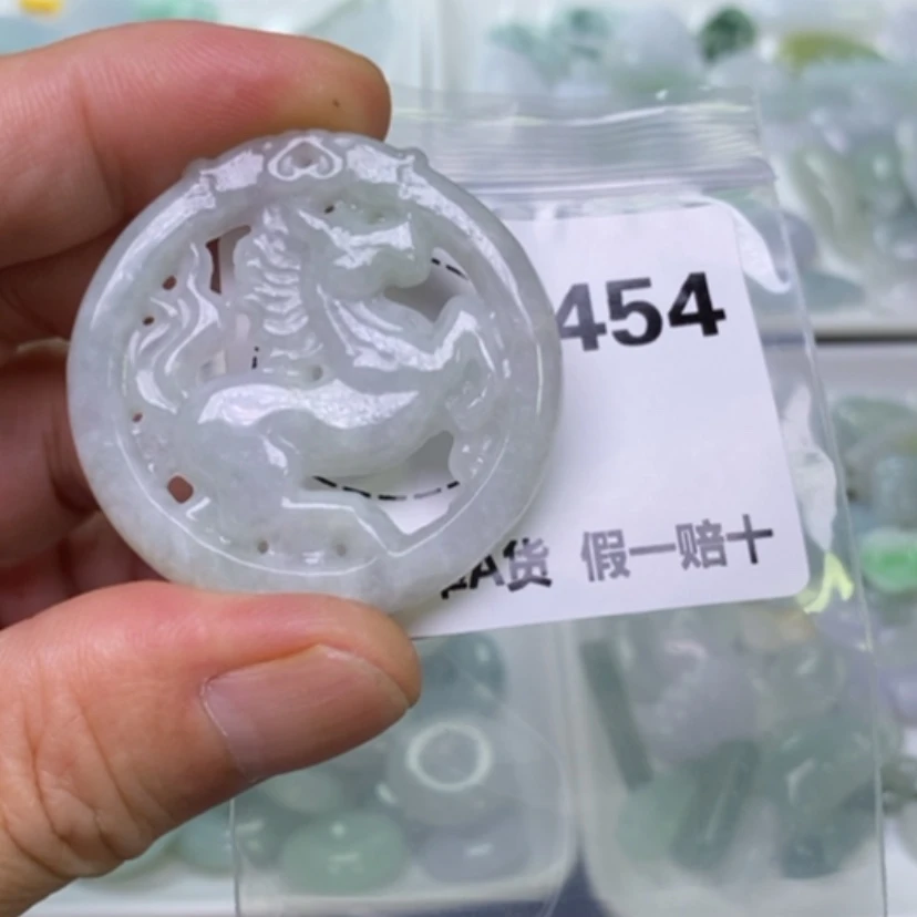 【闪购商品】翡翠未镶嵌吊坠(不含链)