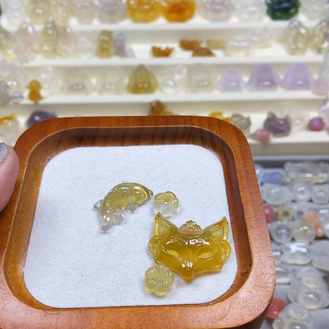 一***精玛瑙/玉髓未镶嵌颈饰定制款编绳不退换