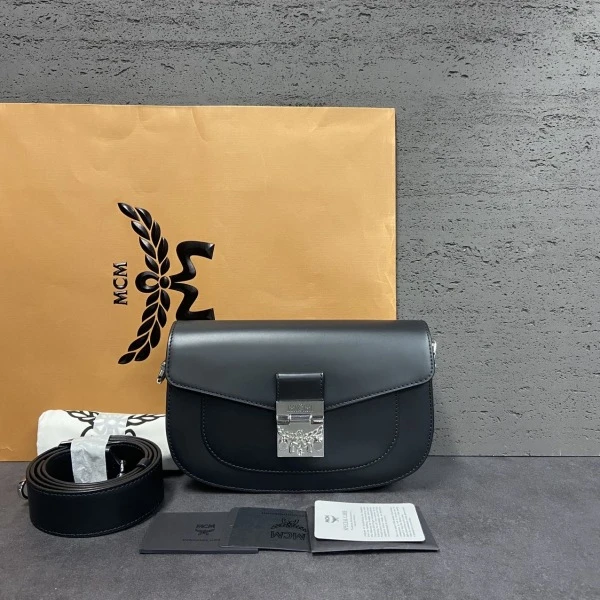 包包/MCM/未使用/250304QR0023