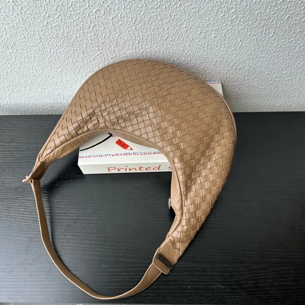 95新 BOTTEGA VENETA/葆蝶家 编织半月hobo单肩包