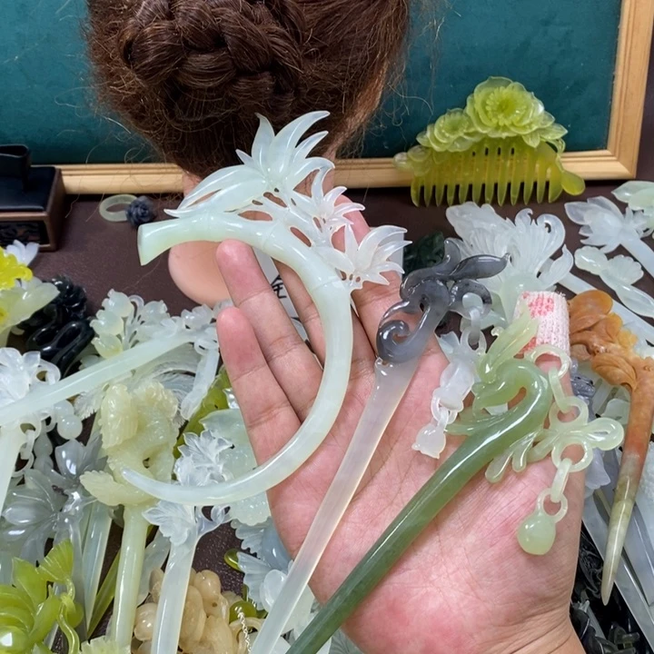 蛇纹石玉发饰未镶嵌浮**梦