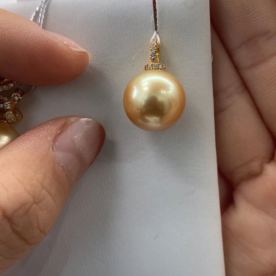 海水珍珠颈饰18K金镶嵌13-14m m