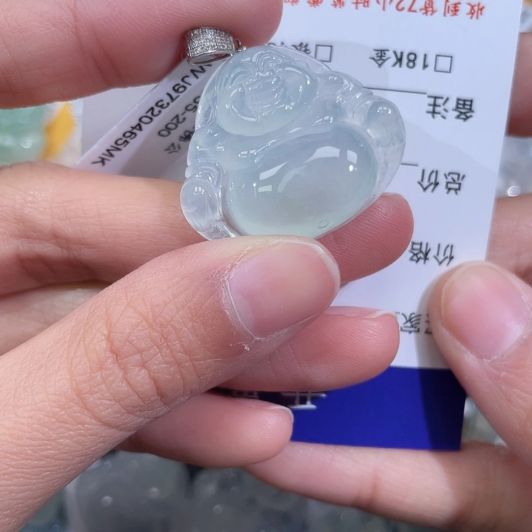 翡翠18K金镶嵌颈饰佛公