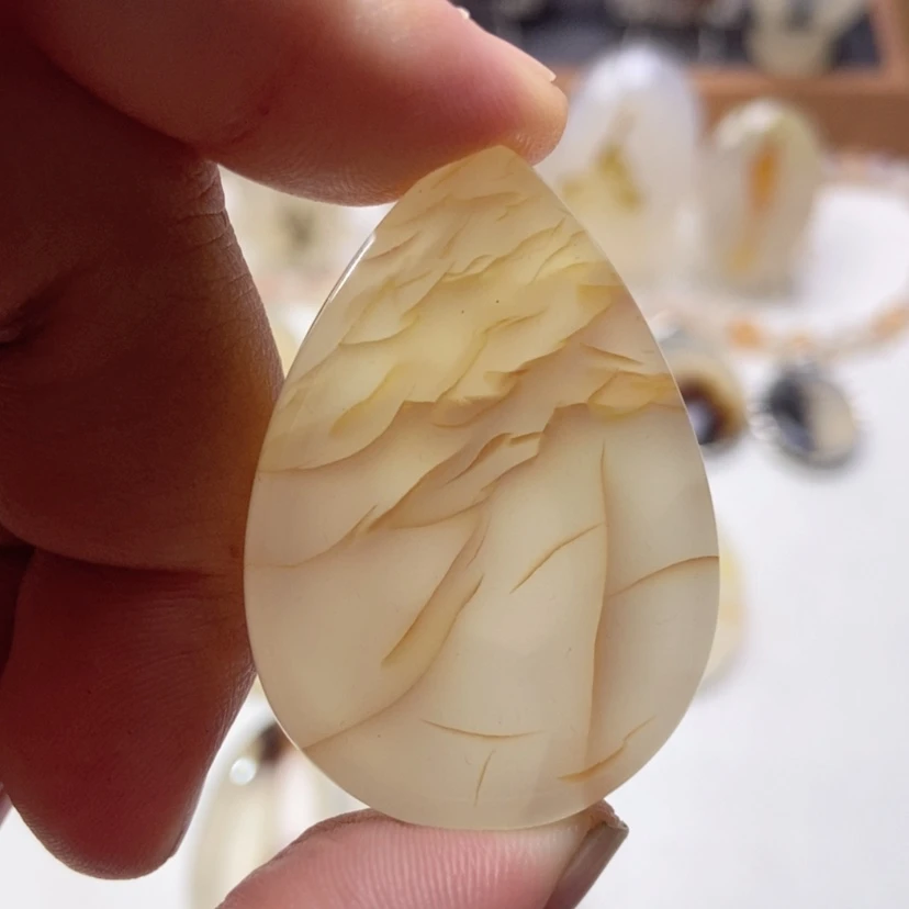 【闪购商品】玛瑙/玉髓颈饰未镶嵌