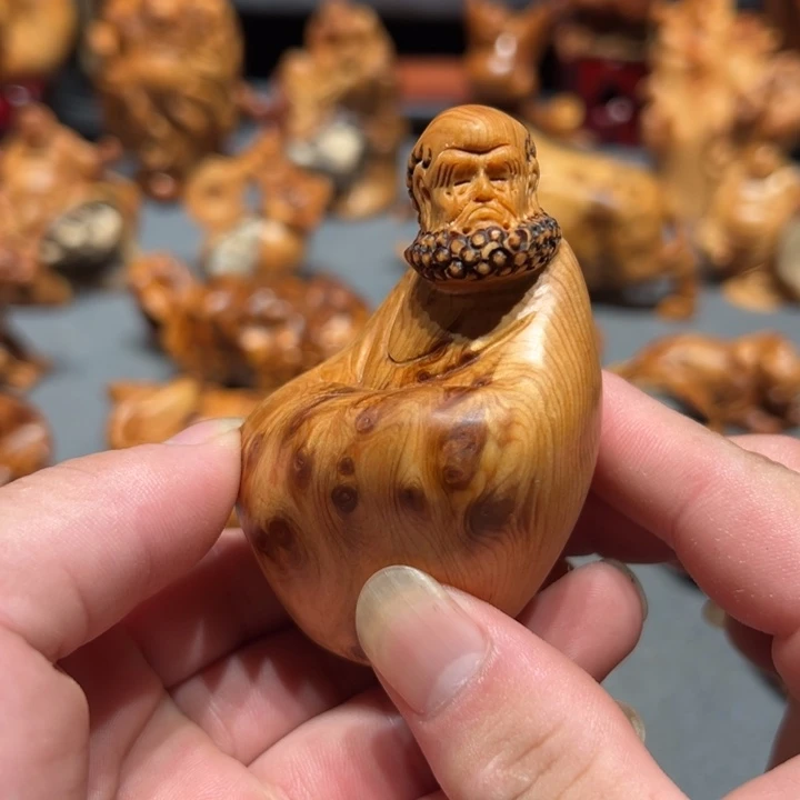 柏木（崖柏）点点关注