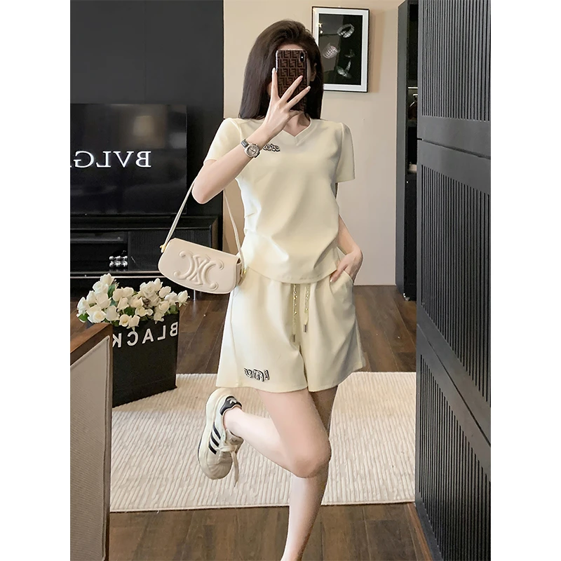 时尚网红运动短袖短裤套装女士2025夏季新款减龄小个子休闲两件套