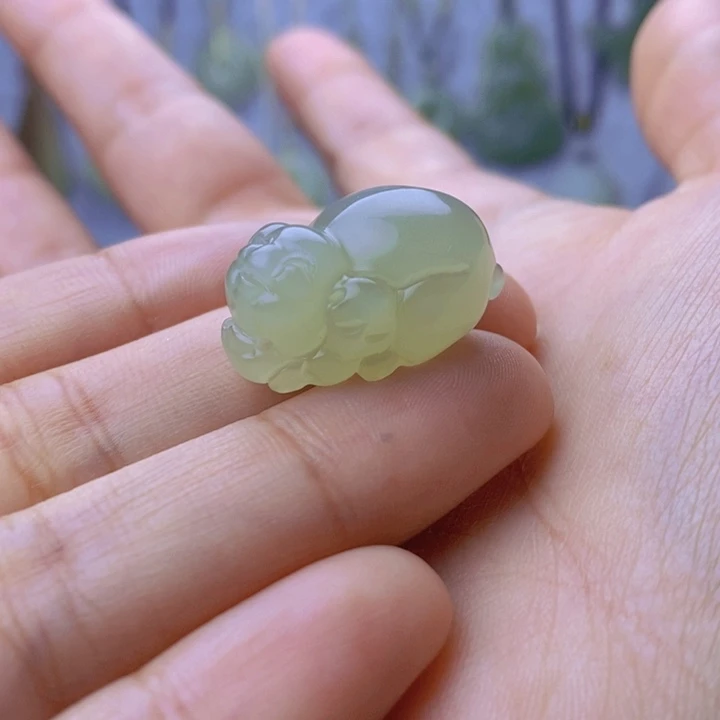 和田玉颈饰未镶嵌