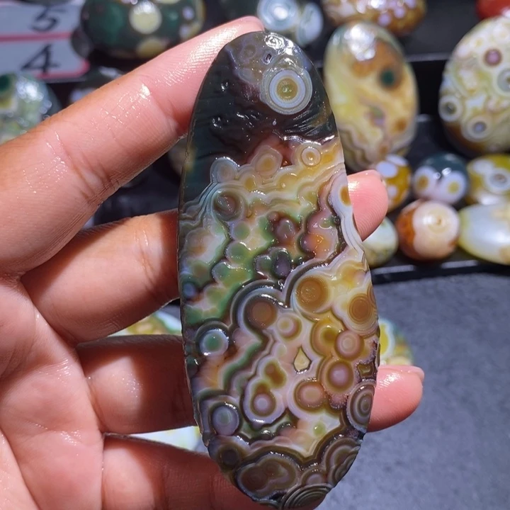 玛瑙/玉髓未镶嵌珠宝奇石50