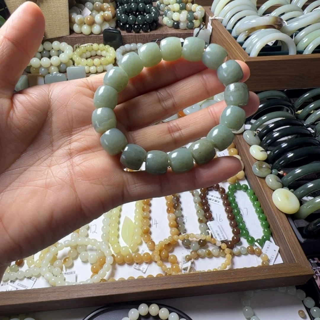 和田玉未镶嵌手链