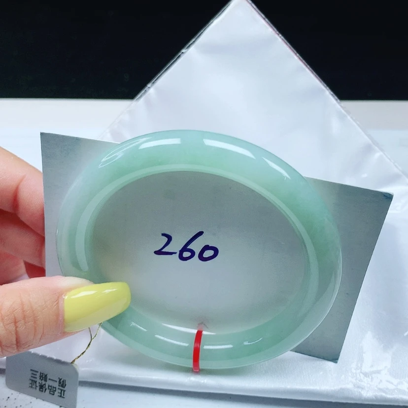 【闪购商品】翡翠手镯未镶嵌 圆条57+