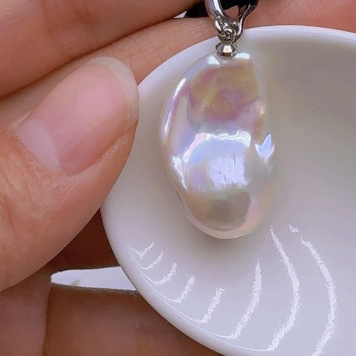 未镶嵌颈饰淡水珍珠