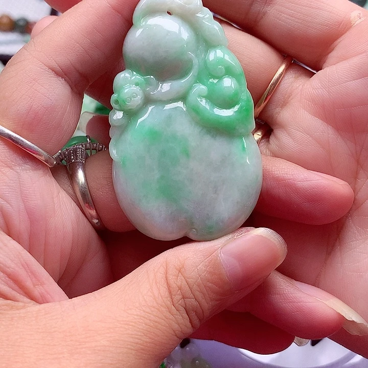 颈饰未镶嵌翡翠翡翠