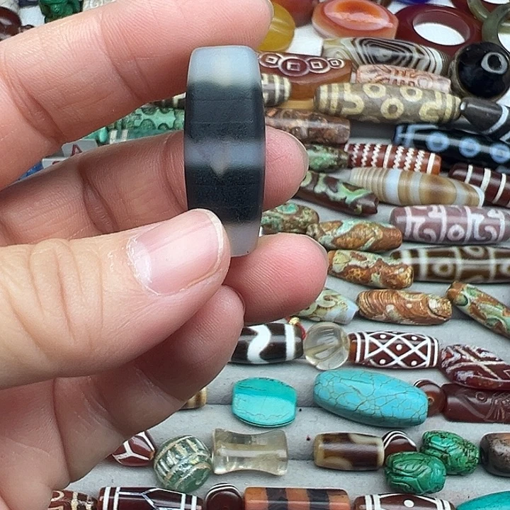 玛瑙/玉髓合金颈饰