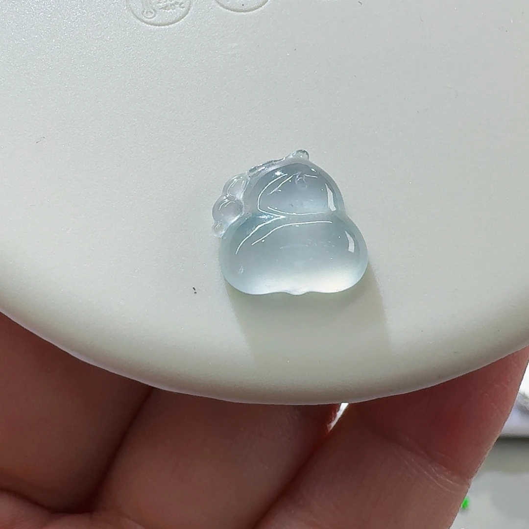 翡翠颈饰未镶嵌裸石