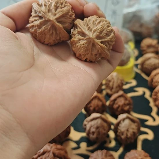 文玩核桃吊坠宫灯