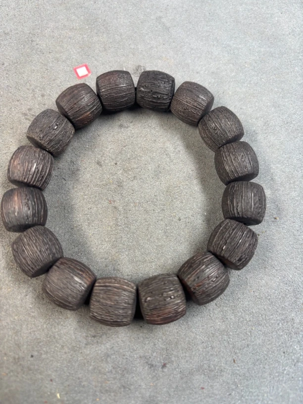 721沉木桶珠手串