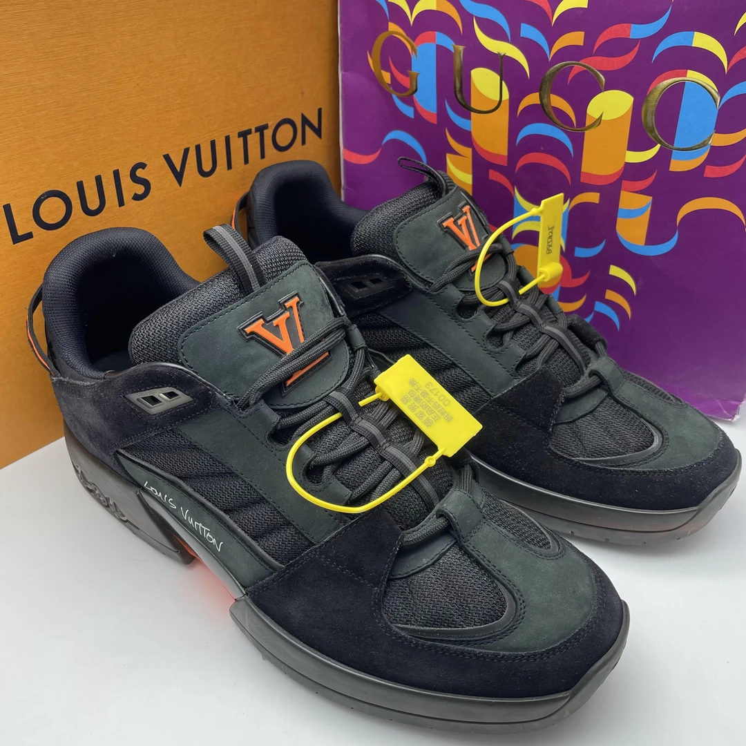95新 LouisVuitton/路易威登 42.5欧码/ 二手黑军绿色配色休闲鞋