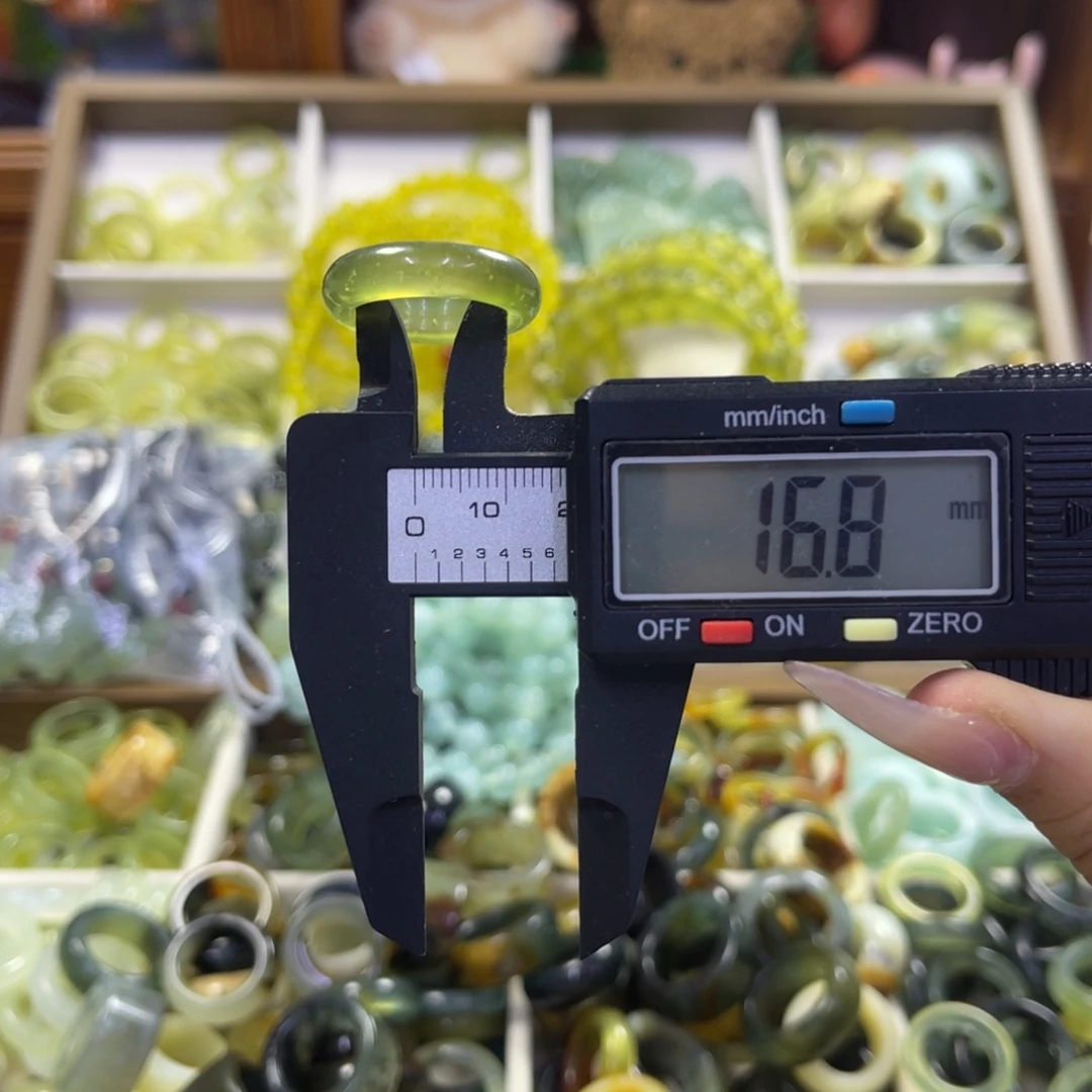 蛇纹石玉未镶嵌手镯17