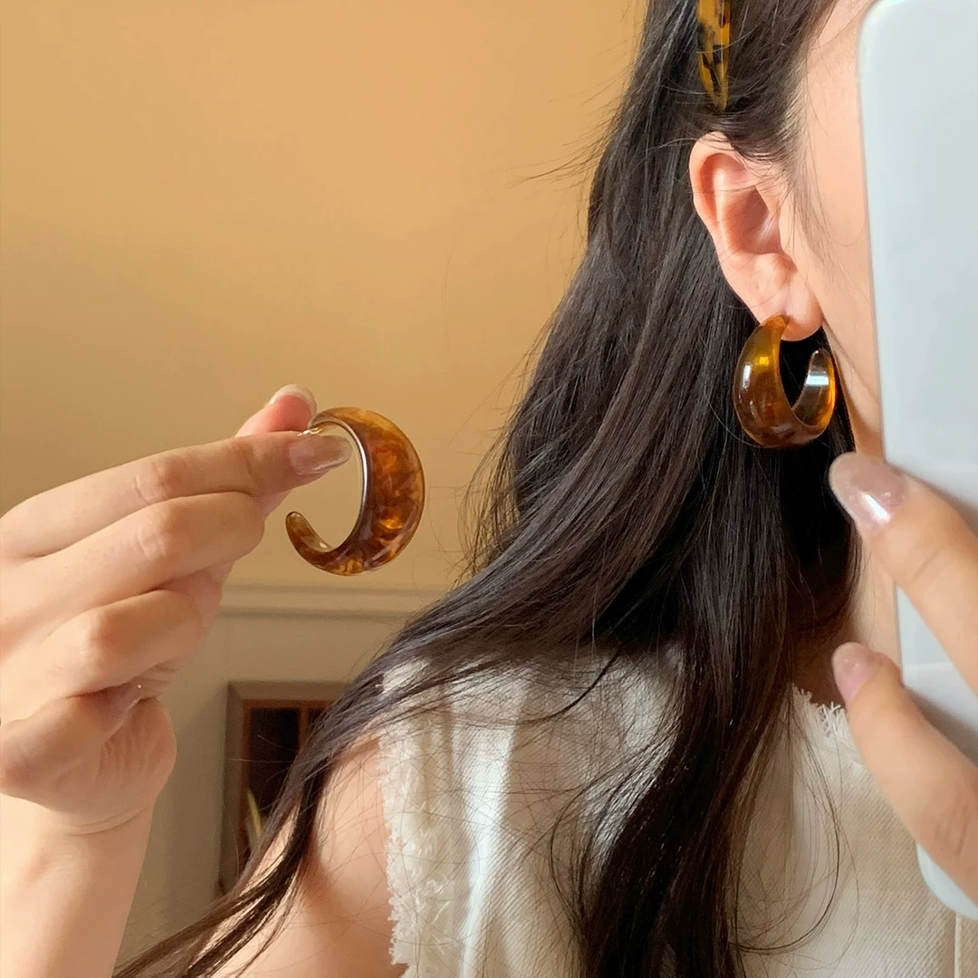 合金树脂耳饰 秋冬复古美拉德C型圈圈耳环女气质高级感耳针耳饰