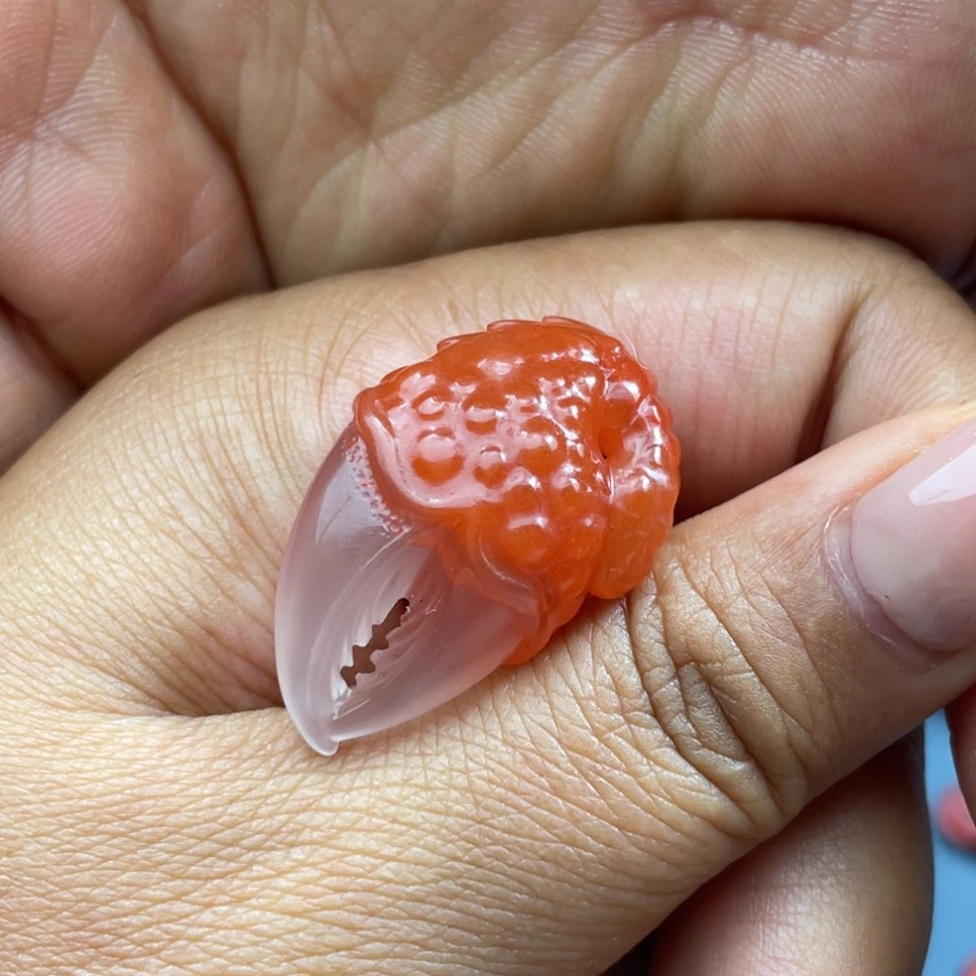 南红玛瑙颈饰未镶嵌不****）