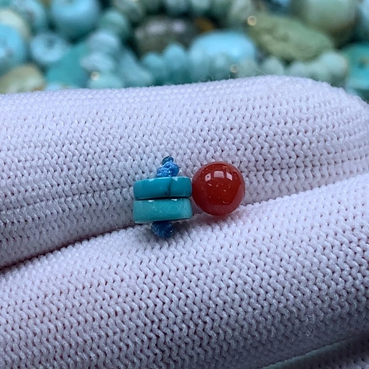 南红玛瑙未镶嵌珠宝奇石