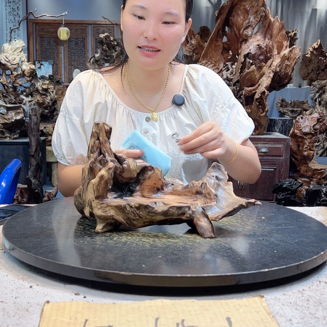 摆件卖****。479gggggggg