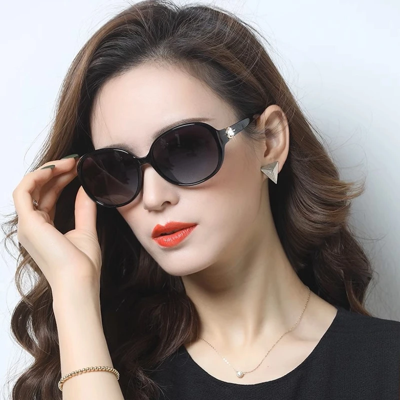 女士时尚太阳镜新款墨镜女大脸显瘦明星同款防紫外线旅游太阳眼镜