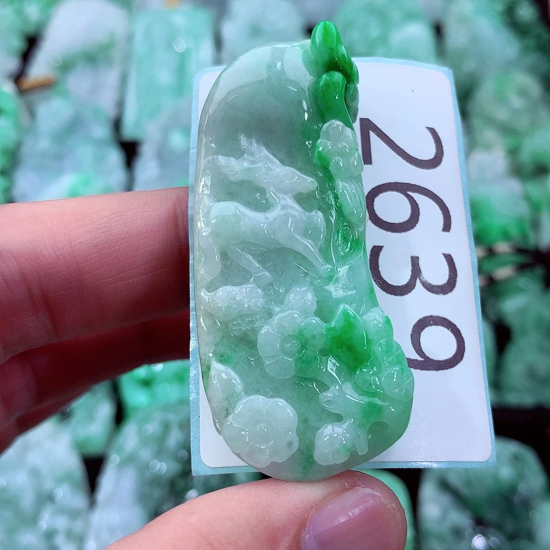 翡翠未镶嵌吊坠(不含链)