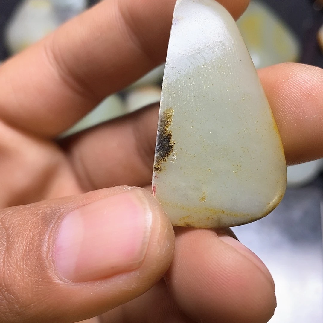 定制和田玉挂件未镶嵌小*南