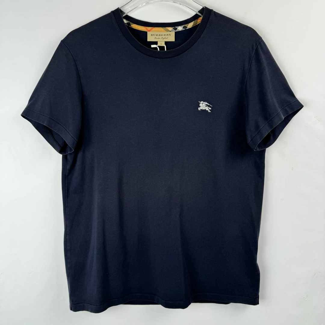 99新 BURBERRY/博柏利 12648574 刺绣战马圆领短袖 墨黑色 M码