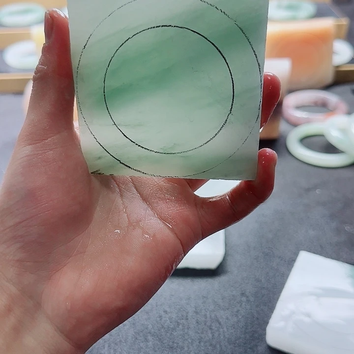 定制石英质玉?****?手镯