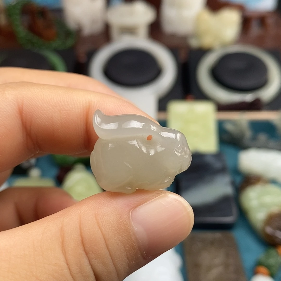 起***颈饰未镶嵌和田玉