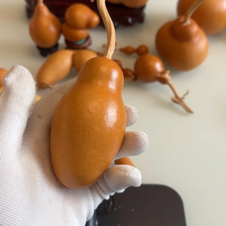 福****天然手捻看皮的葫芦