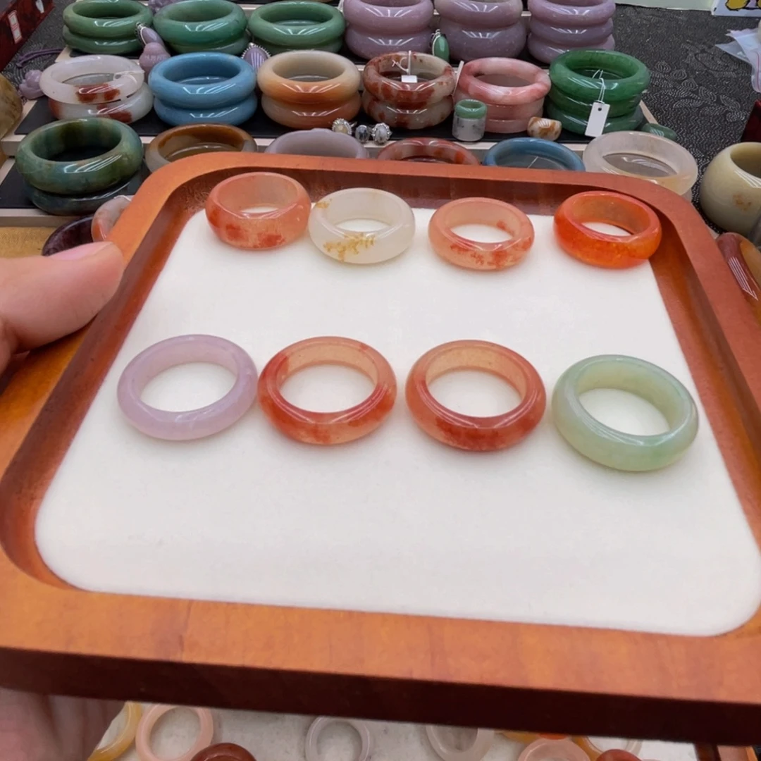 平***乐石英质玉未镶嵌圈口58