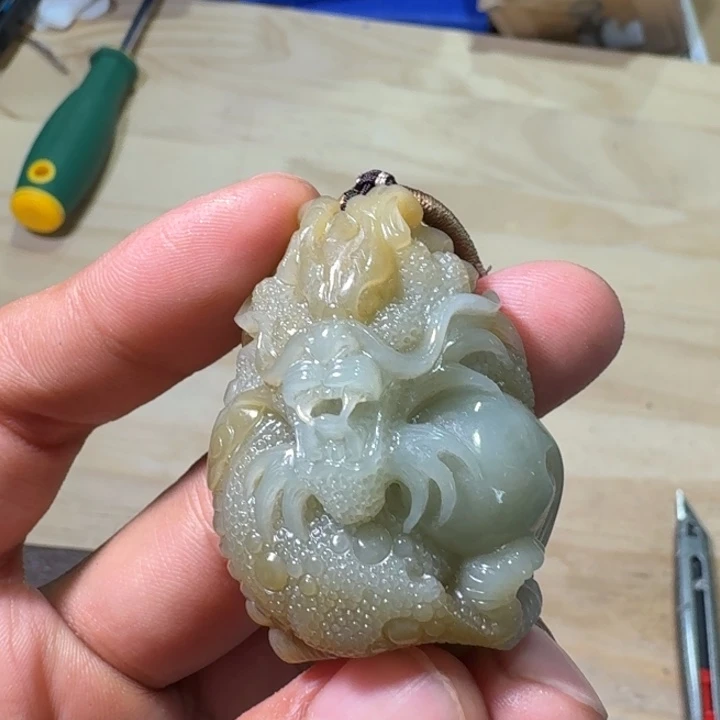 和田玉（糖玉）未镶嵌挂件