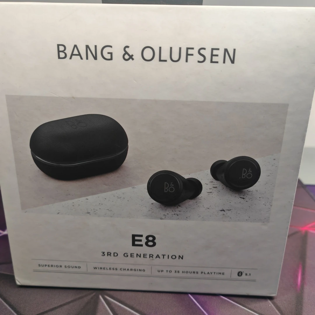 95新  95新B&O E8 3.0 三代 真无线蓝牙运动耳机可连APP 标配