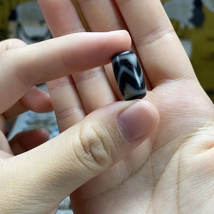 玛瑙/玉髓散珠双牙牙