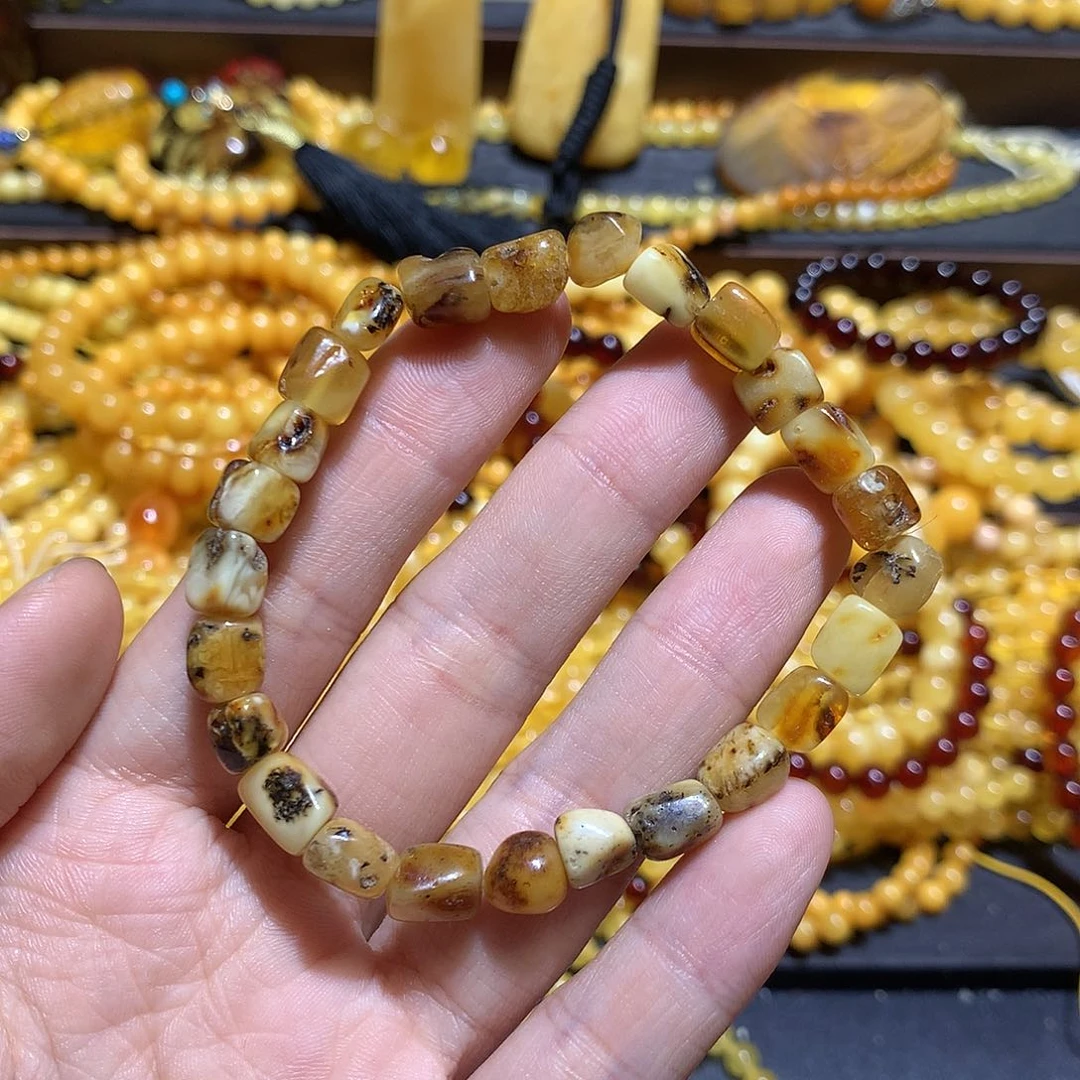 未镶嵌琥珀珠宝奇石