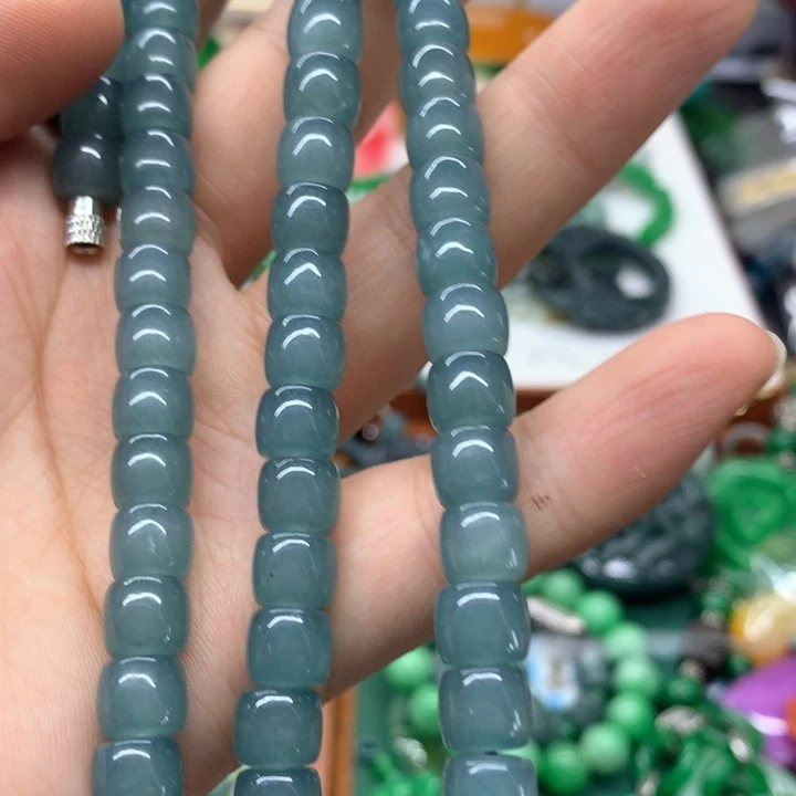 颈饰未镶嵌翡翠吊坠