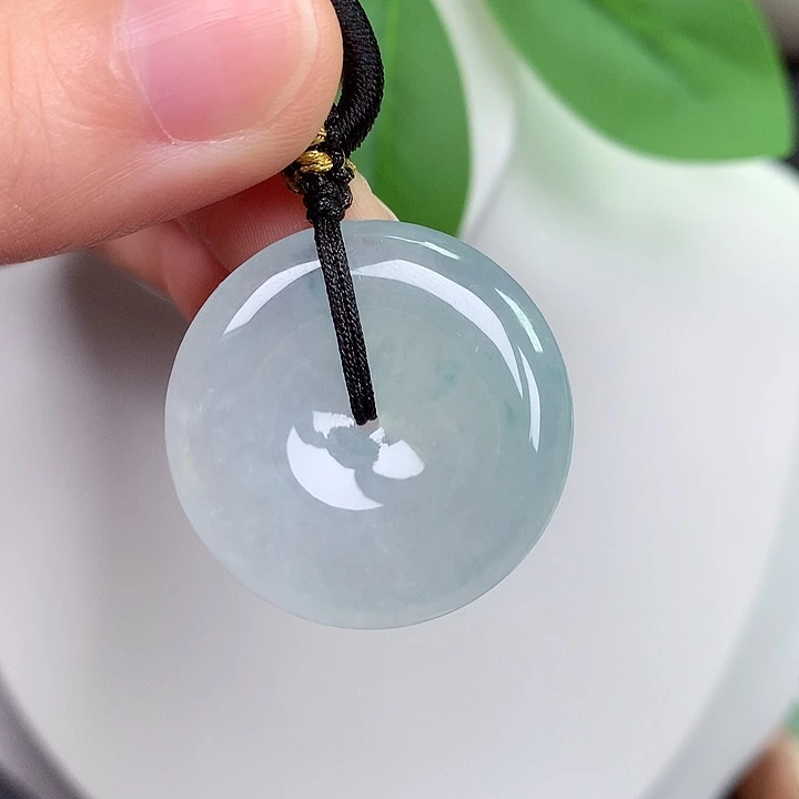 翡翠未镶嵌颈饰平安扣 28.5-6.0mm